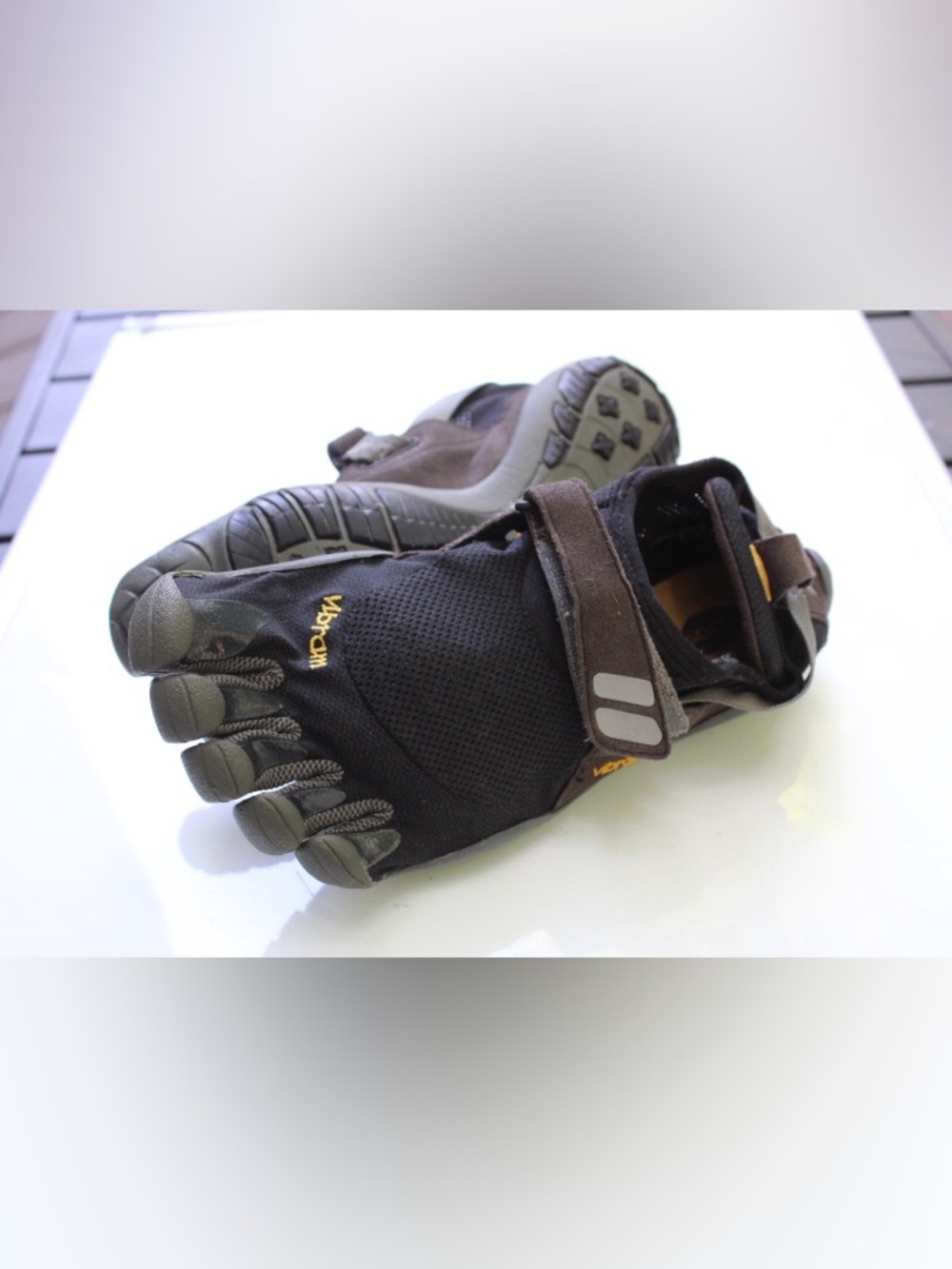 Vibram five fingers men’s shoes